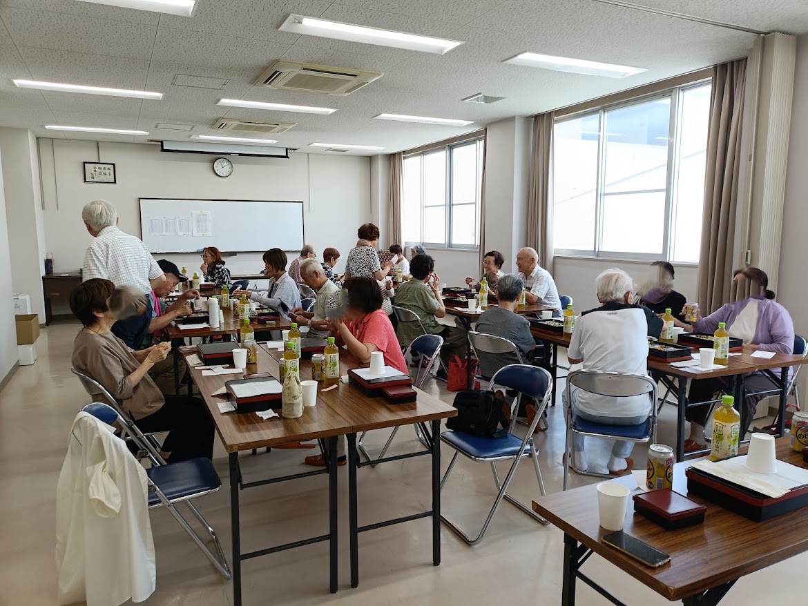 麻雀サロン食事会風景ー1